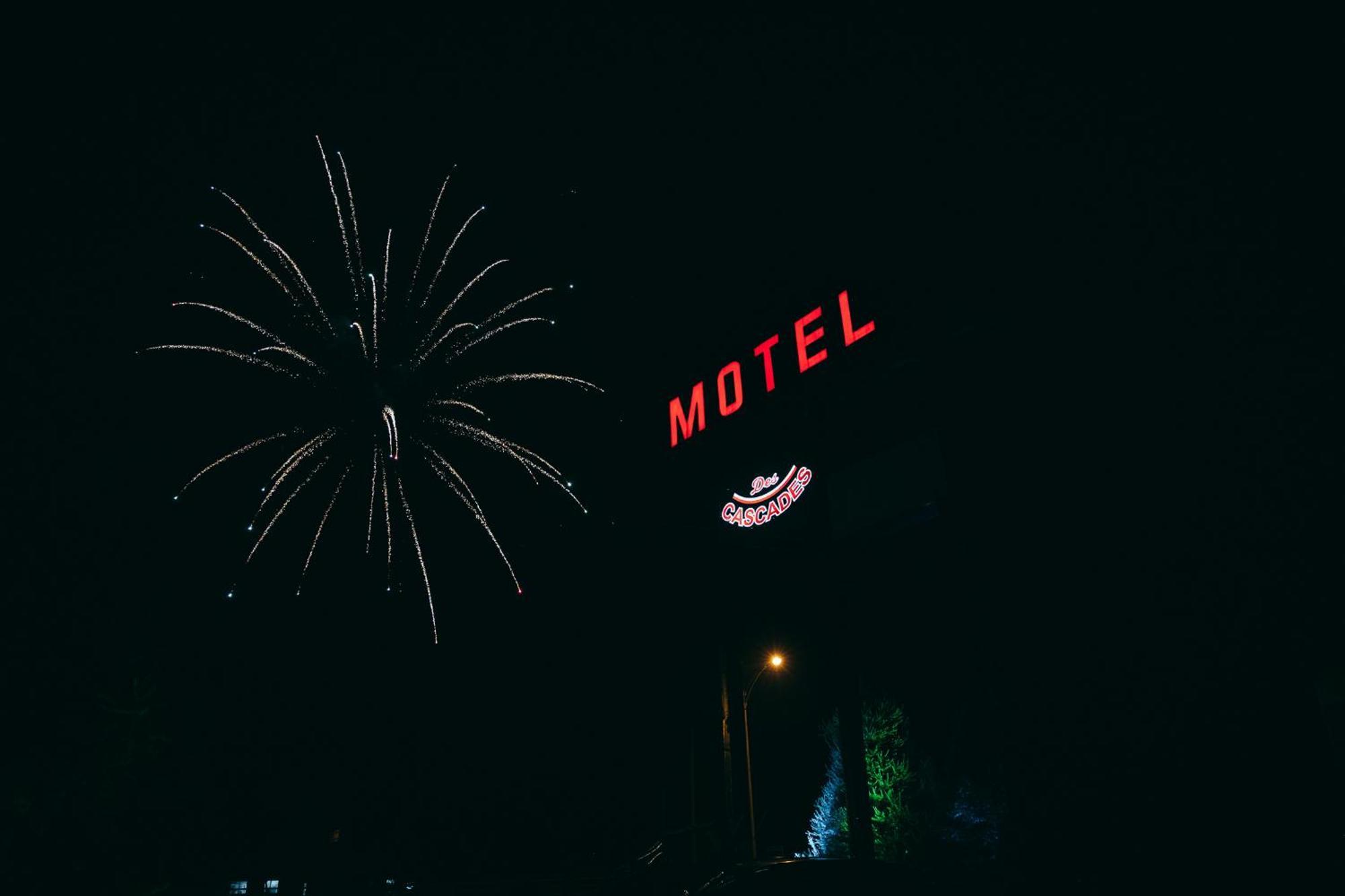 Motel Des Cascades Baie-Saint-Paul Εξωτερικό φωτογραφία