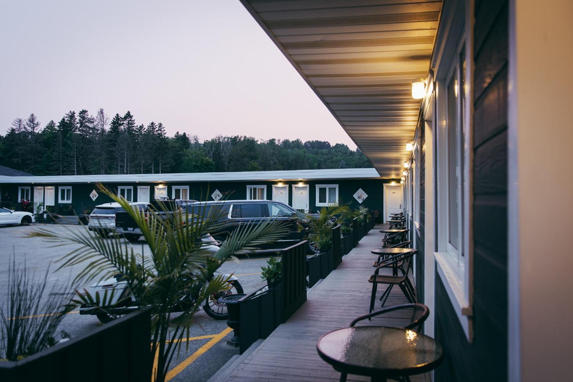Motel Des Cascades Baie-Saint-Paul Εξωτερικό φωτογραφία